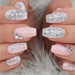 24pc Nail Acrylic Set 💅